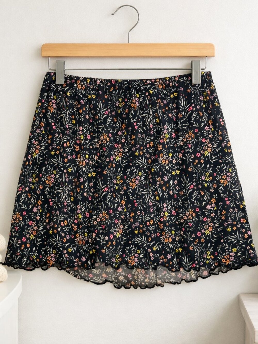 Art & Class Black Floral Lined Mini Skirt Size 14
